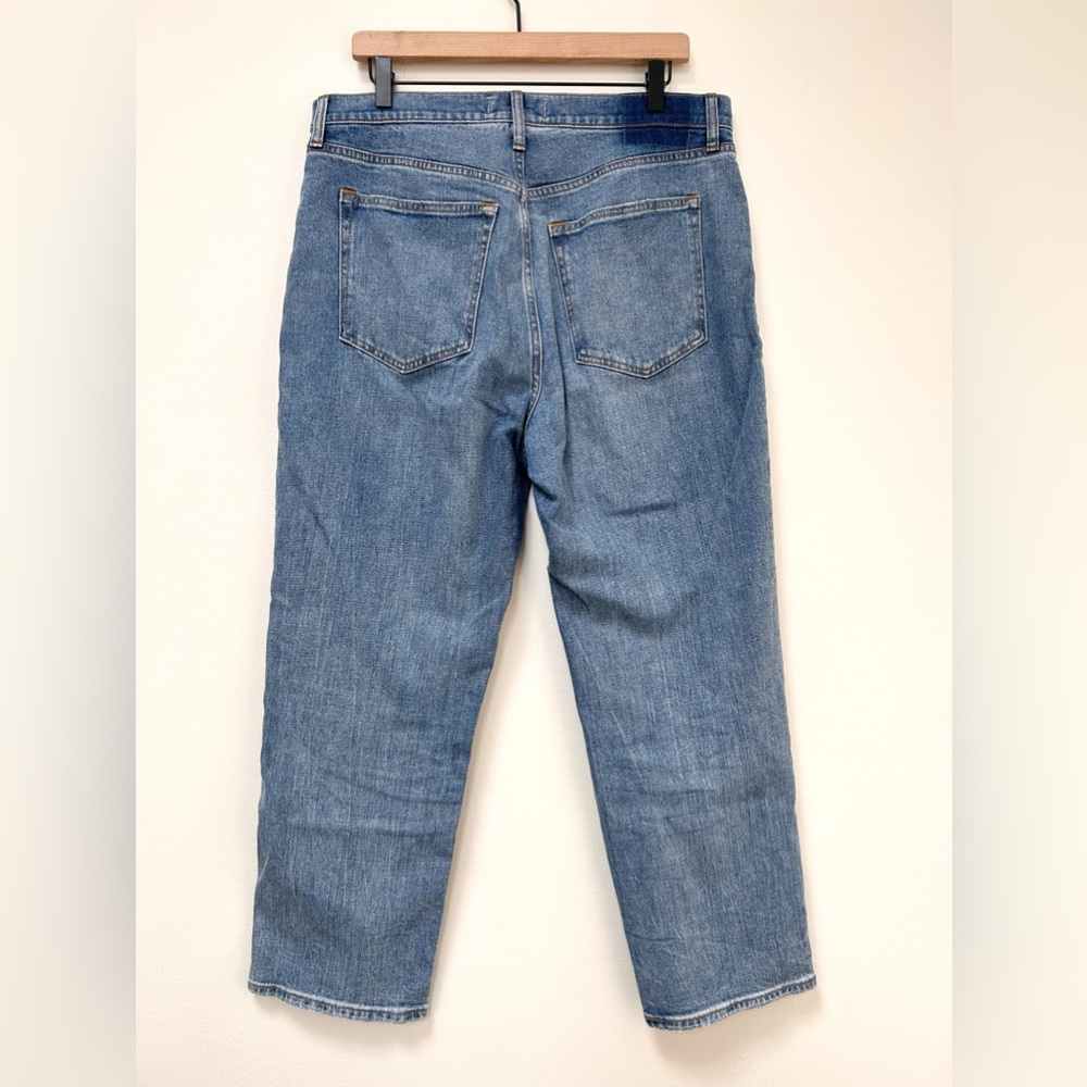 Abercrombie & Fitch Ankle Straight Ultra High Rise Medium Wash size 32 / 14 - Picture 7 of 14
